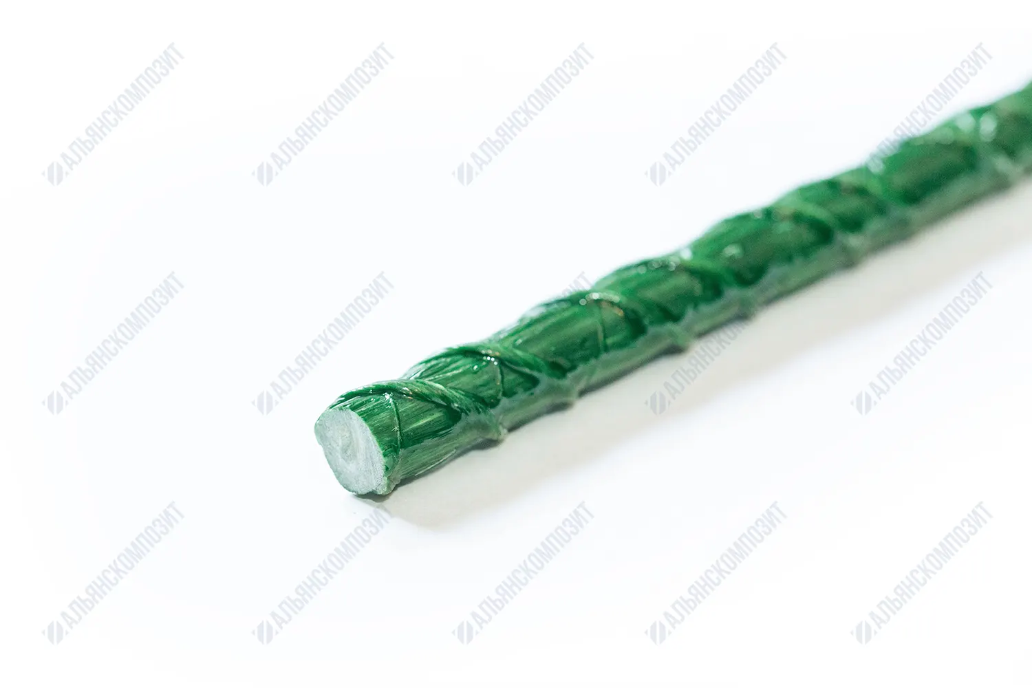 Фото колышков из композита